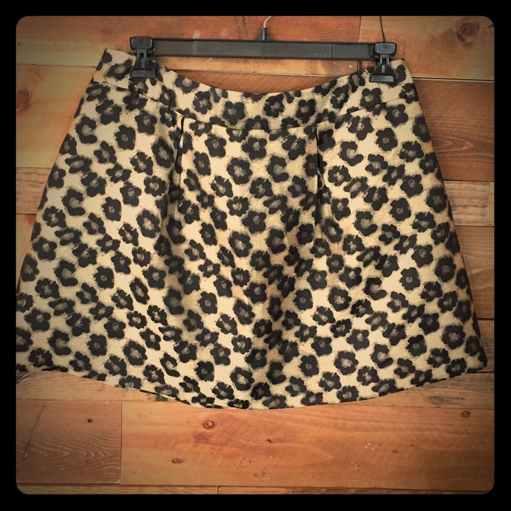 Banana Republic animal-esc print skirt